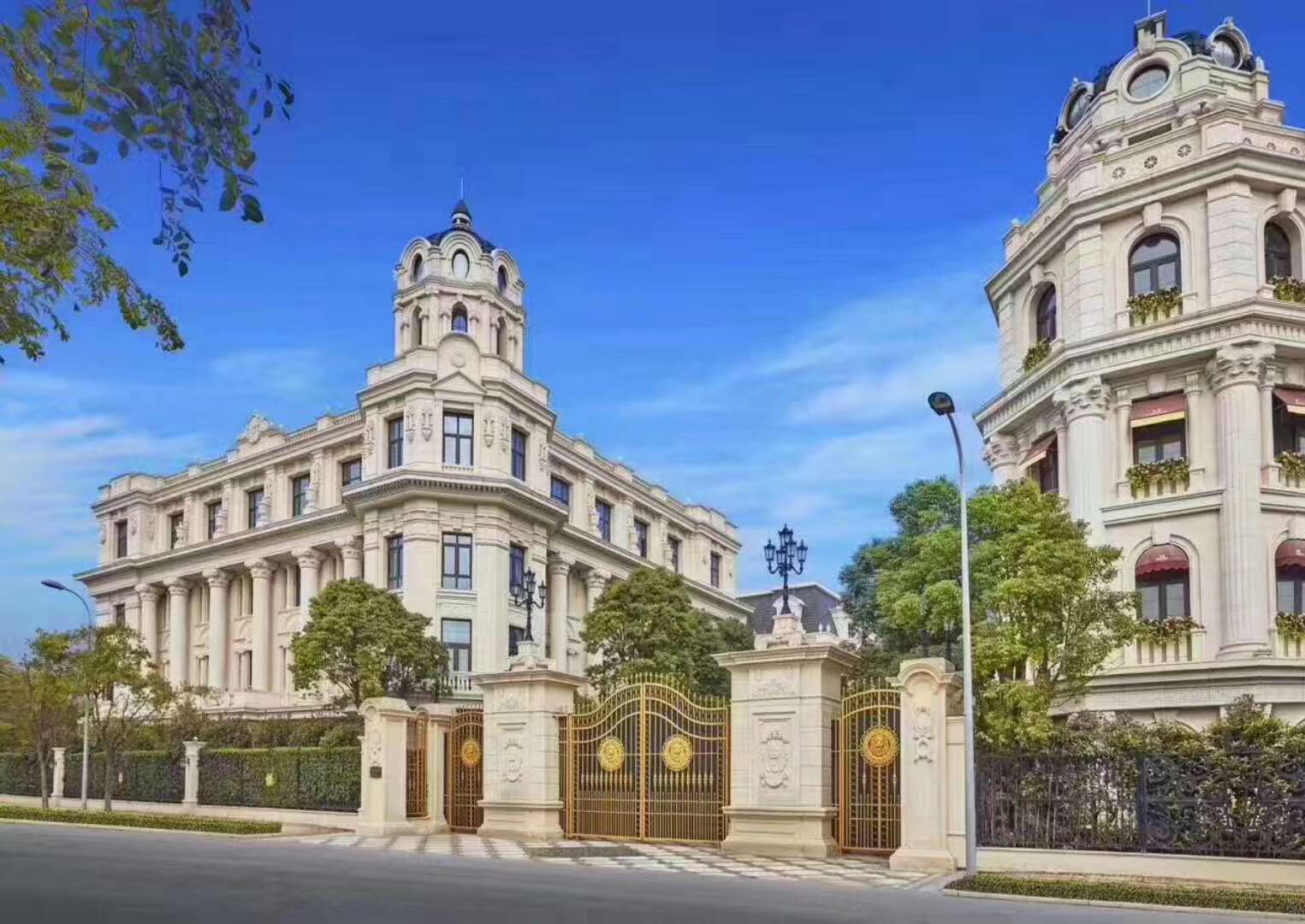 新華聯(lián)國(guó)際中心租金價(jià)格-招商電話(huà)-虹橋辦公樓出租