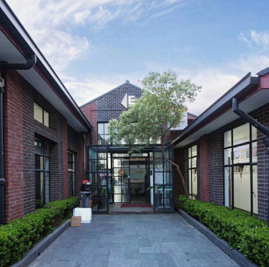 上海創(chuàng)邑源，城市創(chuàng)新新地標(biāo)！招商出租熱線，開(kāi)啟您的成功之旅