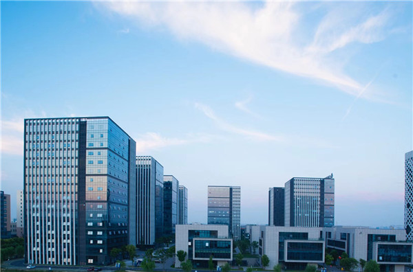 上海e通世界華新園1398.31平方（獨(dú)棟）：融合科技與自然，定義綠色商務(wù)新標(biāo)準(zhǔn)