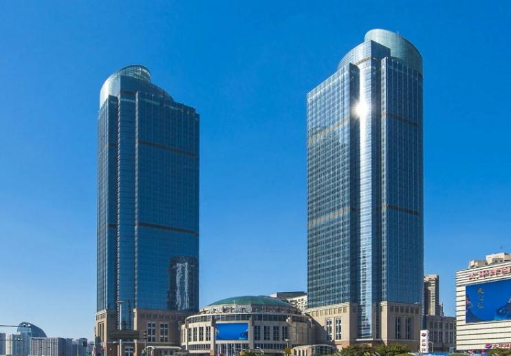 上海港匯恒隆廣場(chǎng)：周邊配套完善，打造優(yōu)質(zhì)商務(wù)環(huán)境