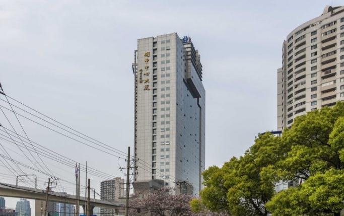 上海明申中心大廈周邊配套完善，生活辦公兩不誤