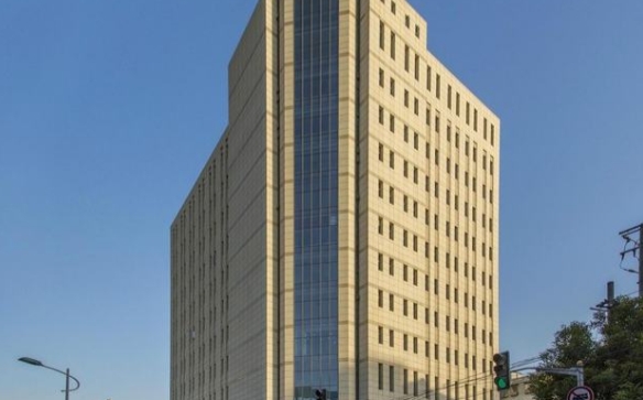 上海虹口區(qū)中觀產(chǎn)業(yè)園辦公寫字樓招商租賃綜合評估報告：企業(yè)選址決策深度分析